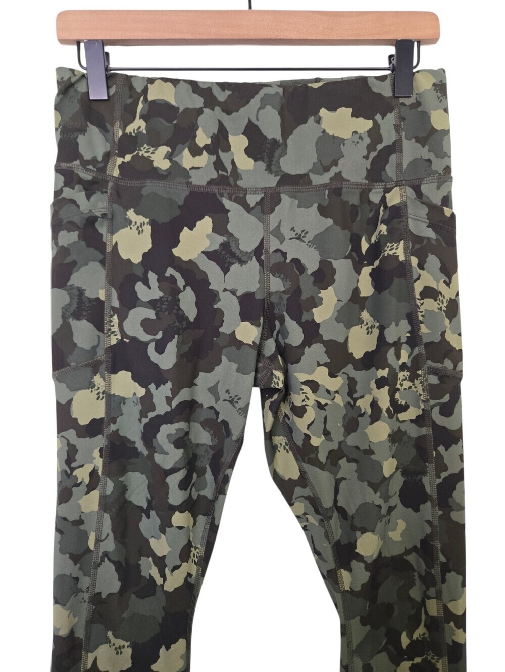 🌿 Avia Floral Camo Active Leggings | Size 12-14 | High Rise Pocket Leggings - Picture 4 of 6